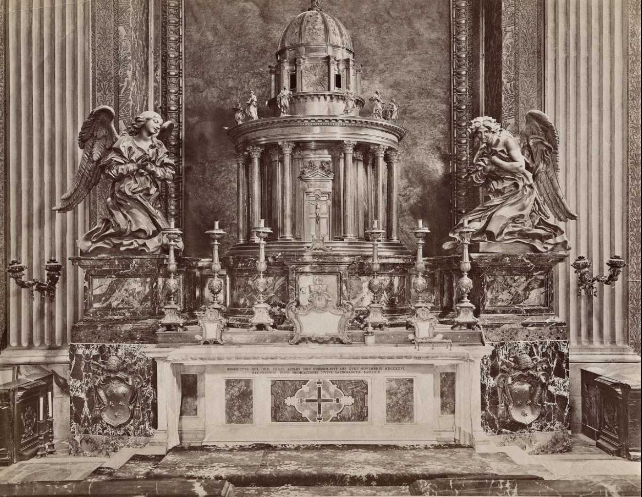 Tabernacolo del Santissimo Sacramento, 1672-1675, Città del Vaticano, Basilica di San Pietro, Cappella del Santissimo Sacramento. <br>Immagine di pubblico dominio.